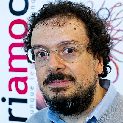 Foto frontale di Gino