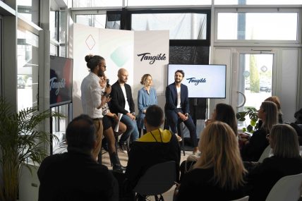 Un momento di presentazione dell'evento Roundtable